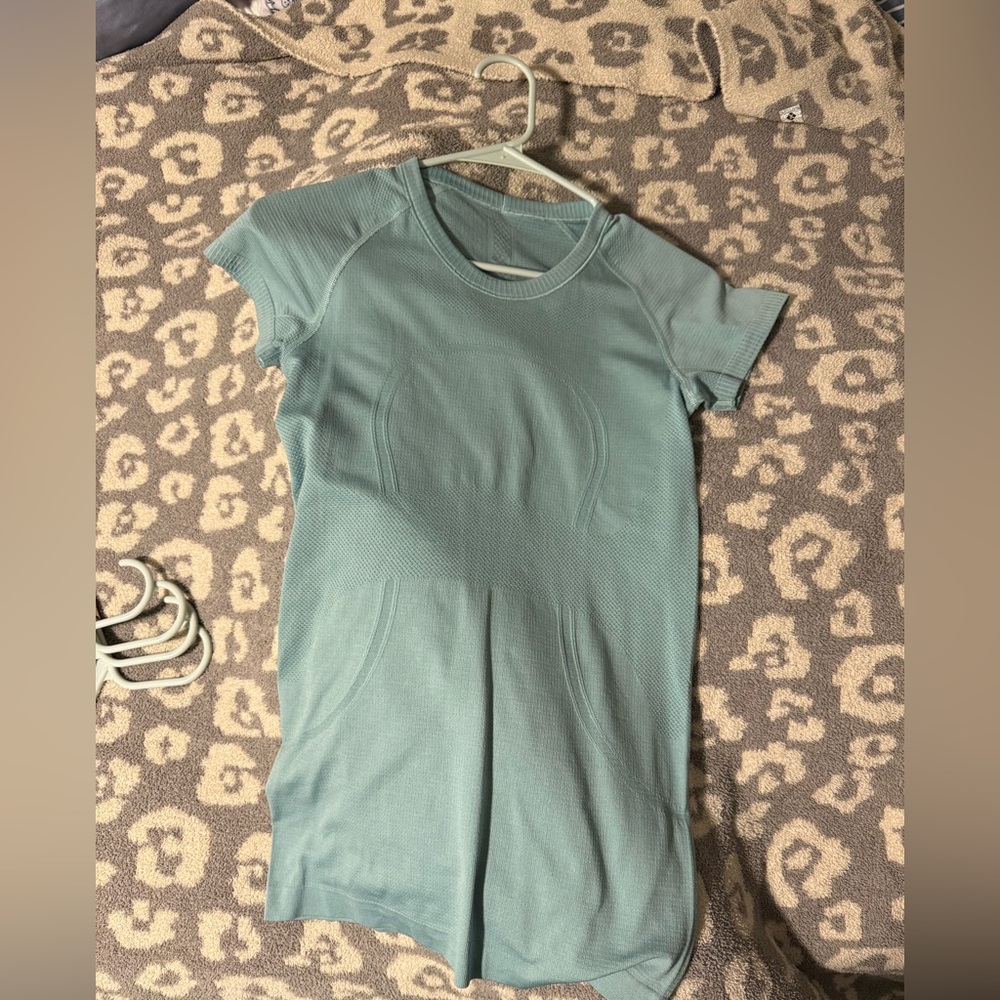 Worn Lululemon Swiftly Tech Short Sleeve Shirt Hip Length